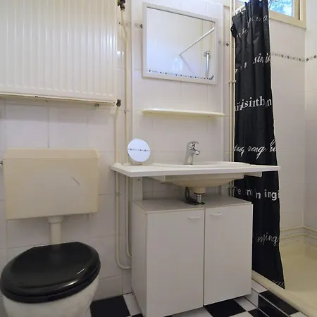 בית נופש Child-friendly Holiday In *
